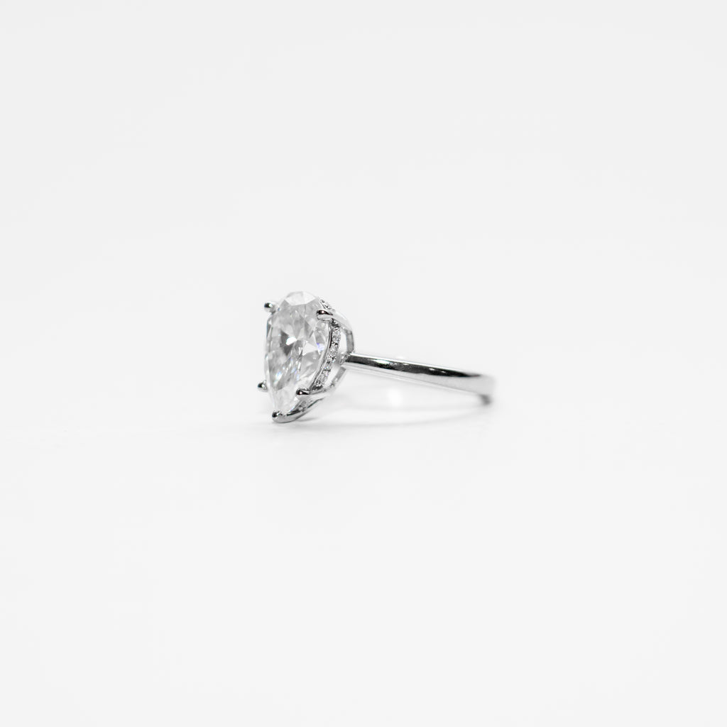 Astaréa Lunéa Oval Ring
