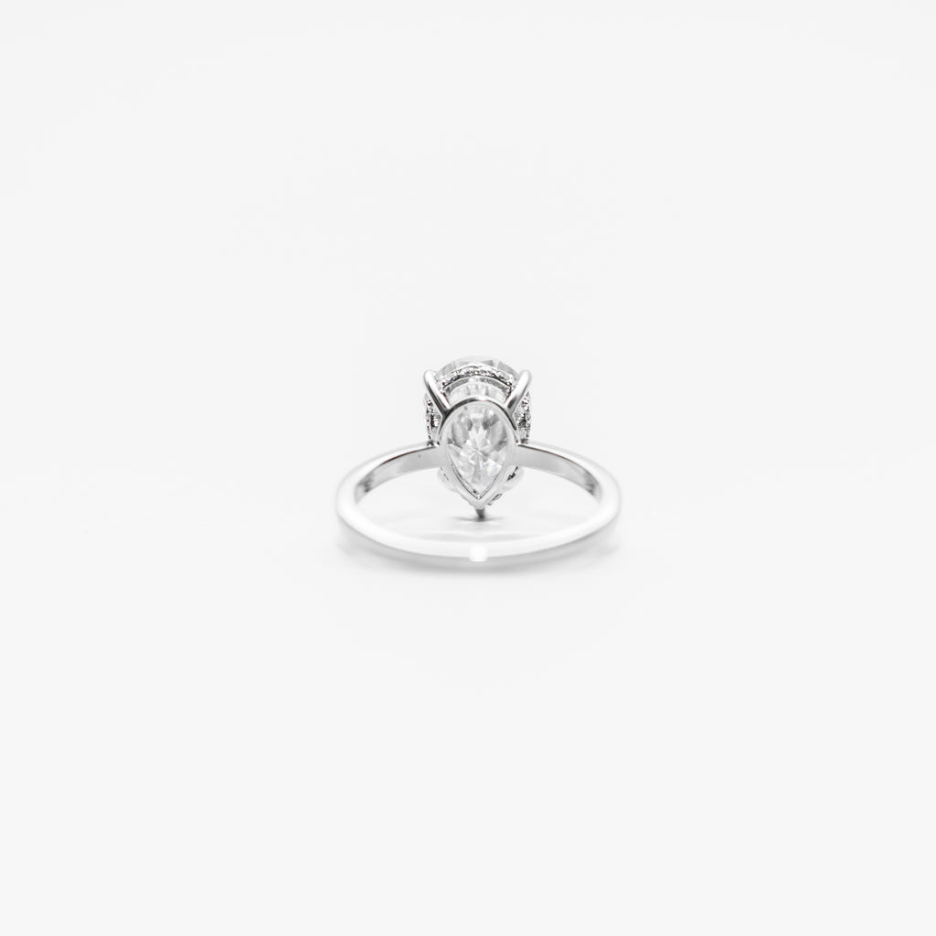 Astaréa Lunéa Oval Ring
