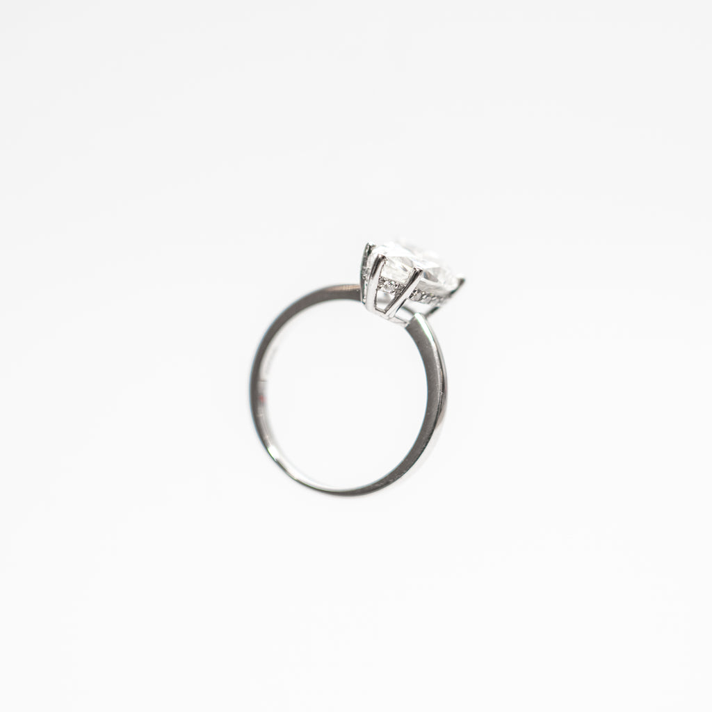Astaréa Lunéa Oval Ring