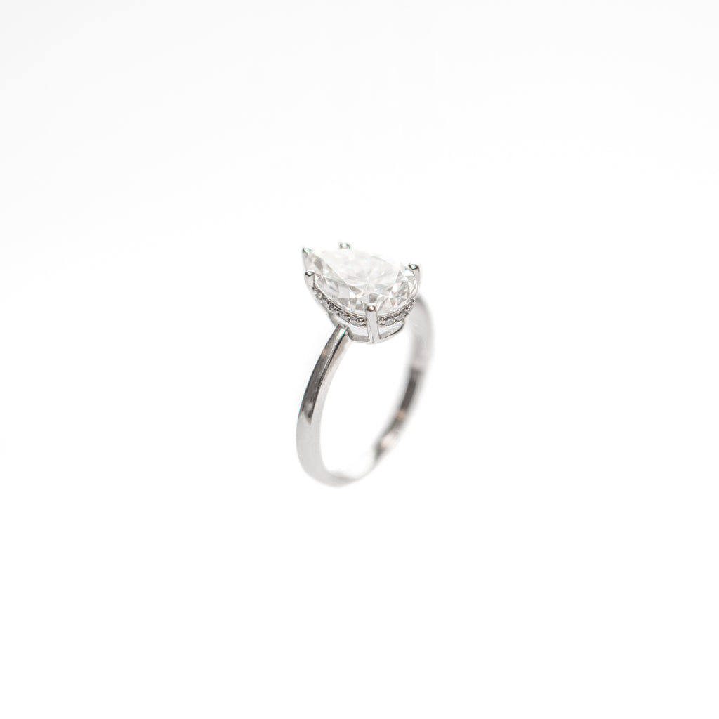 Astaréa Lunéa Oval Ring