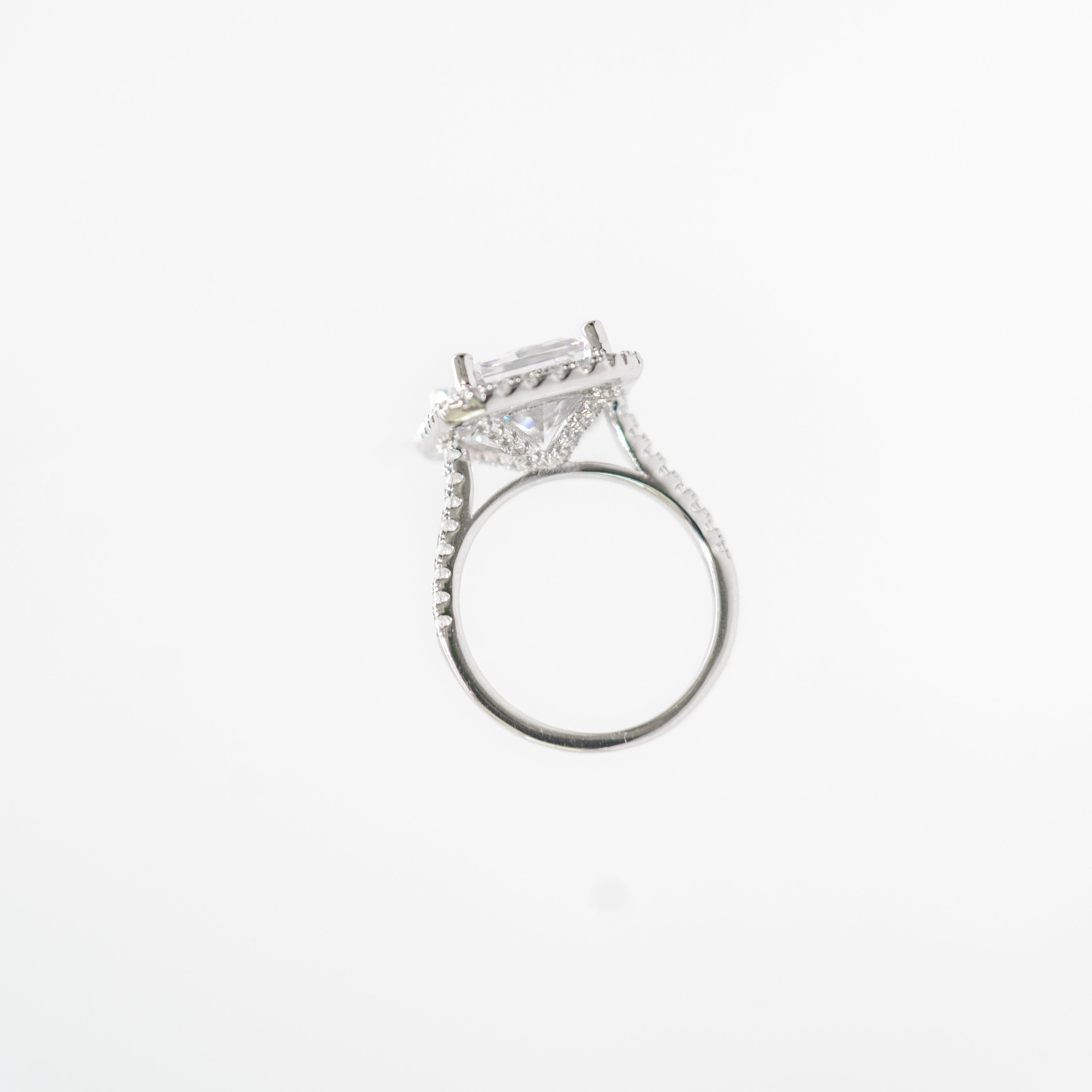 Claréa Radiance Ring