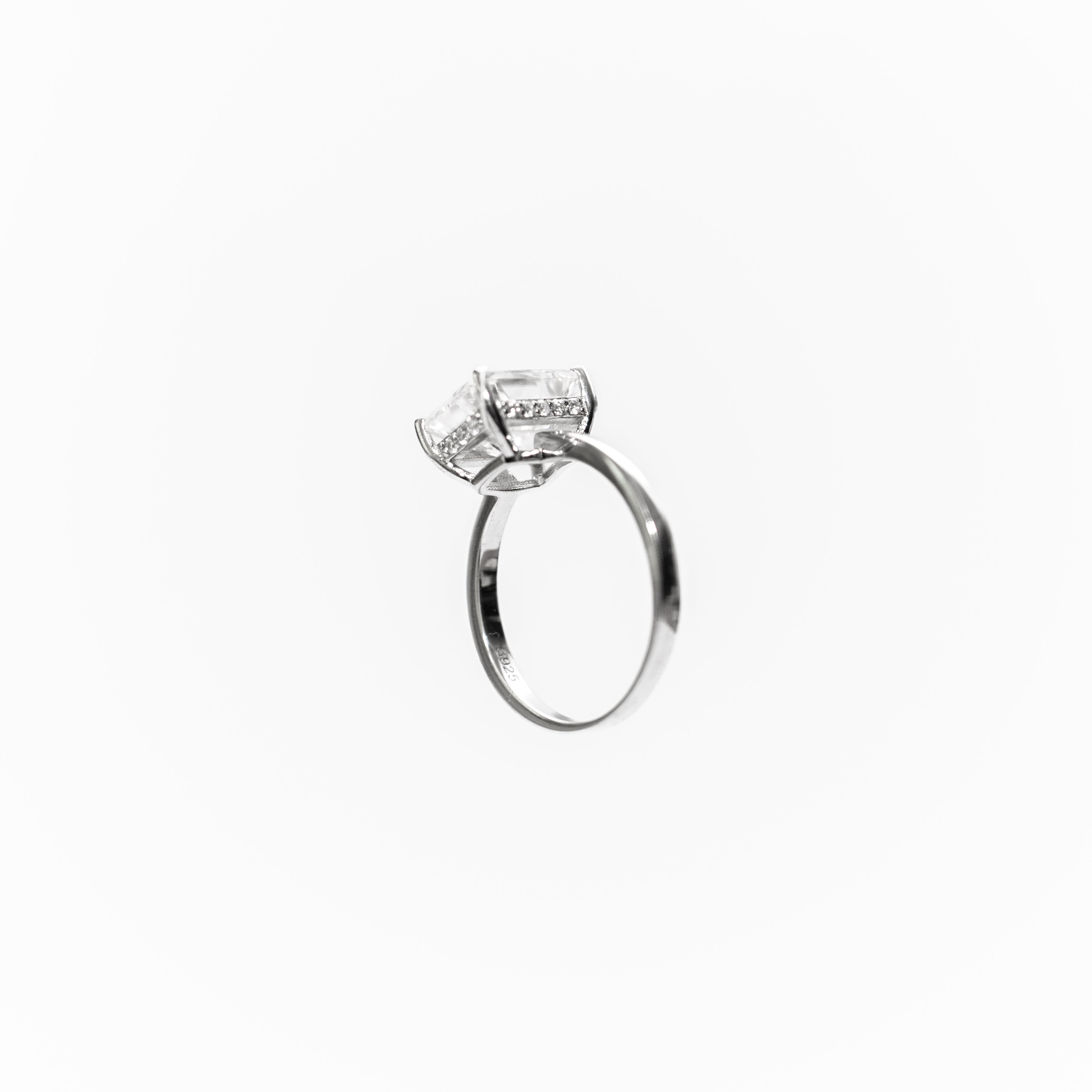 Astaréa Solaris Radiant Ring