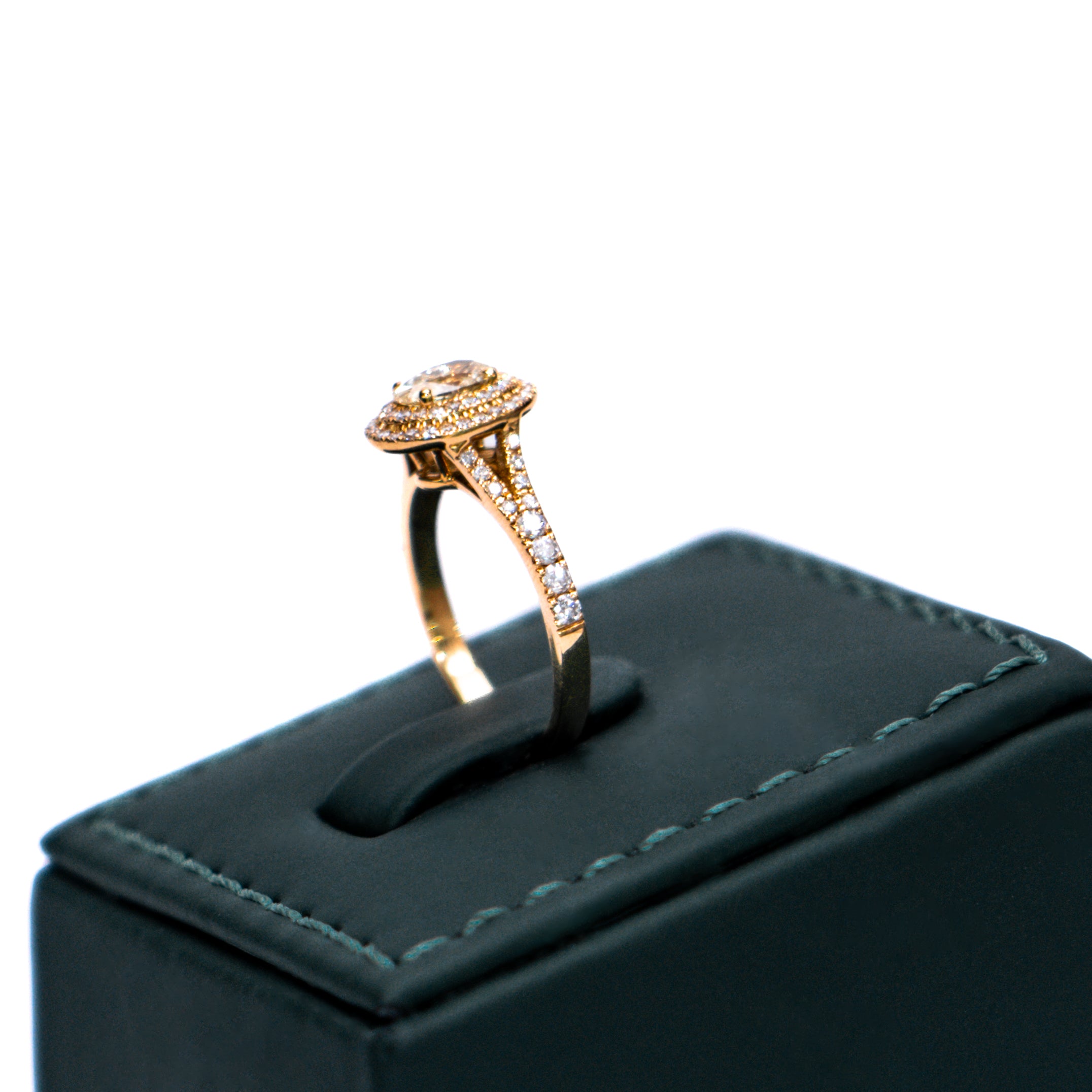 Imperium Soleil Oval Ring