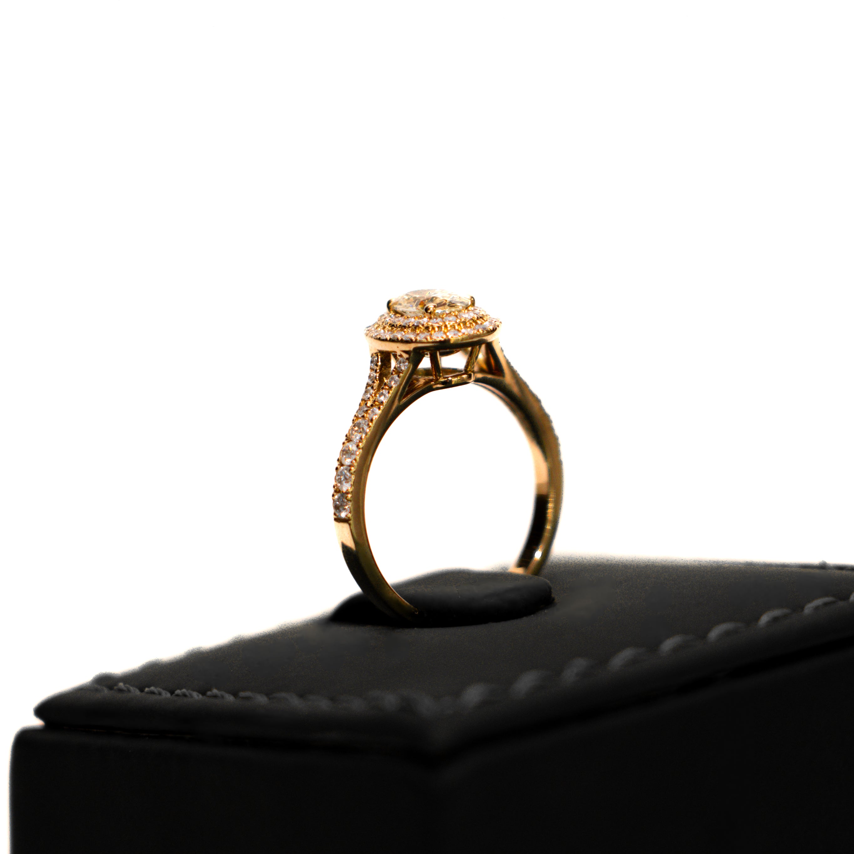 Imperium Soleil Oval Ring