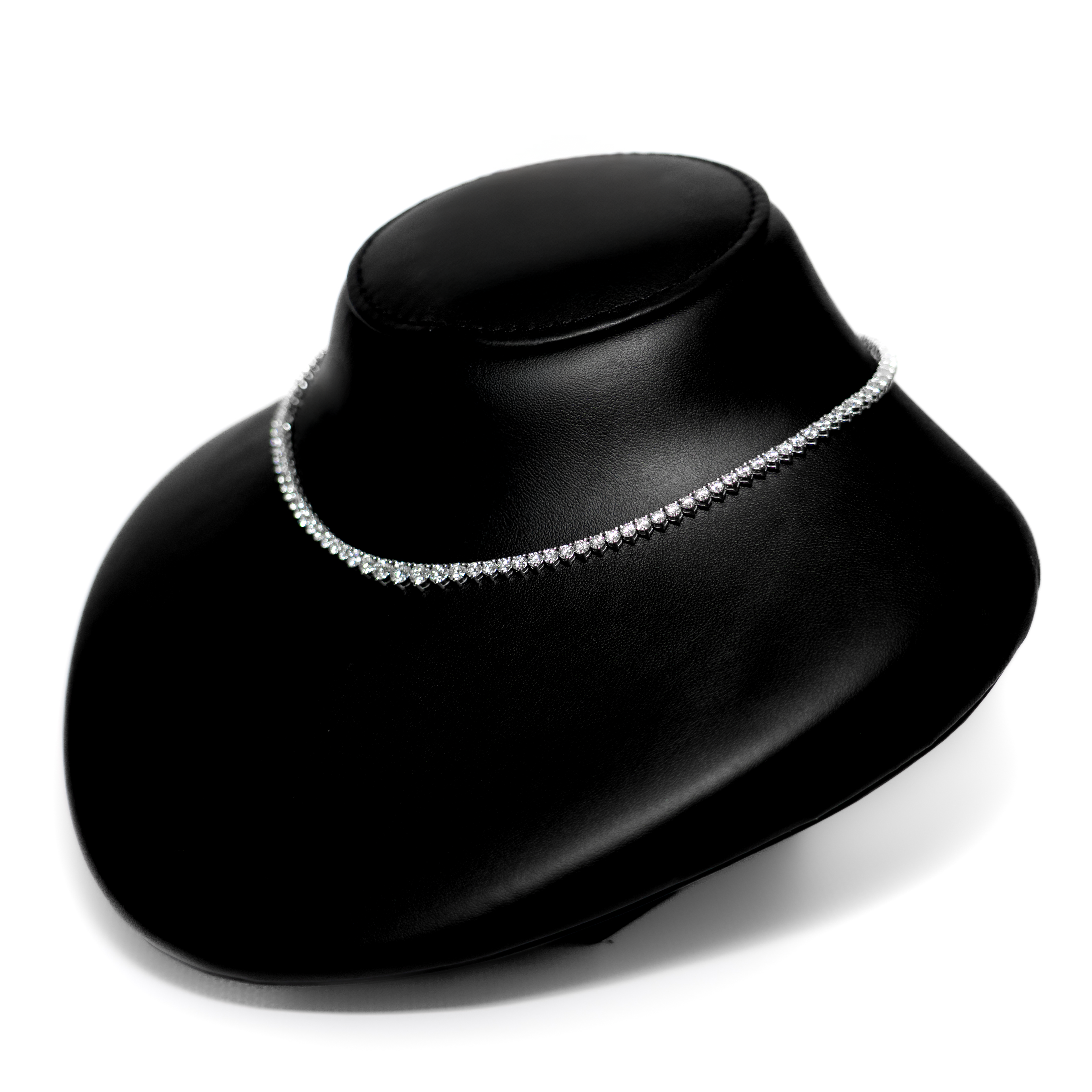 Essentia Graduee Diamond Necklace