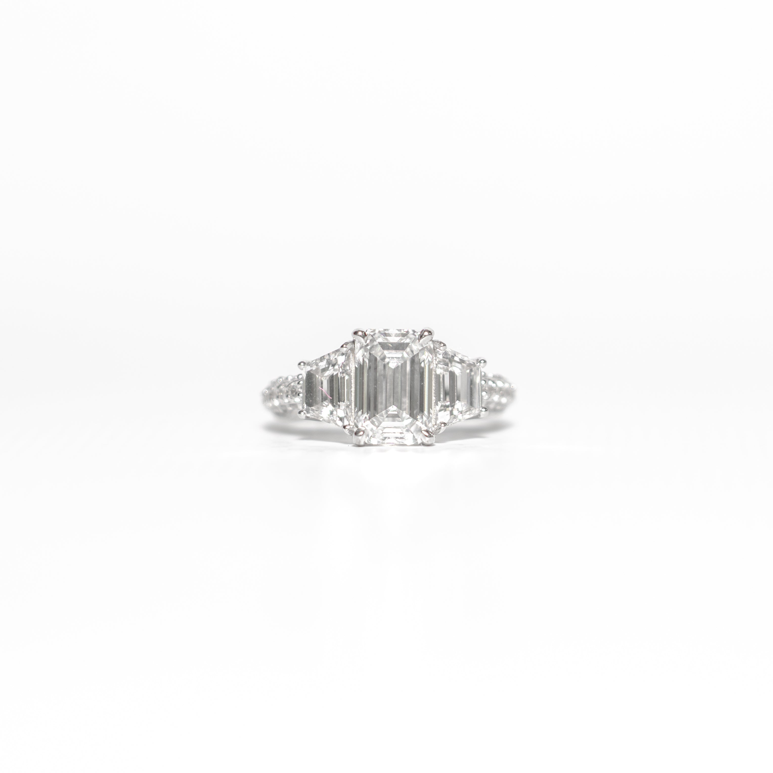 Imperium Emerald Diamond Ring