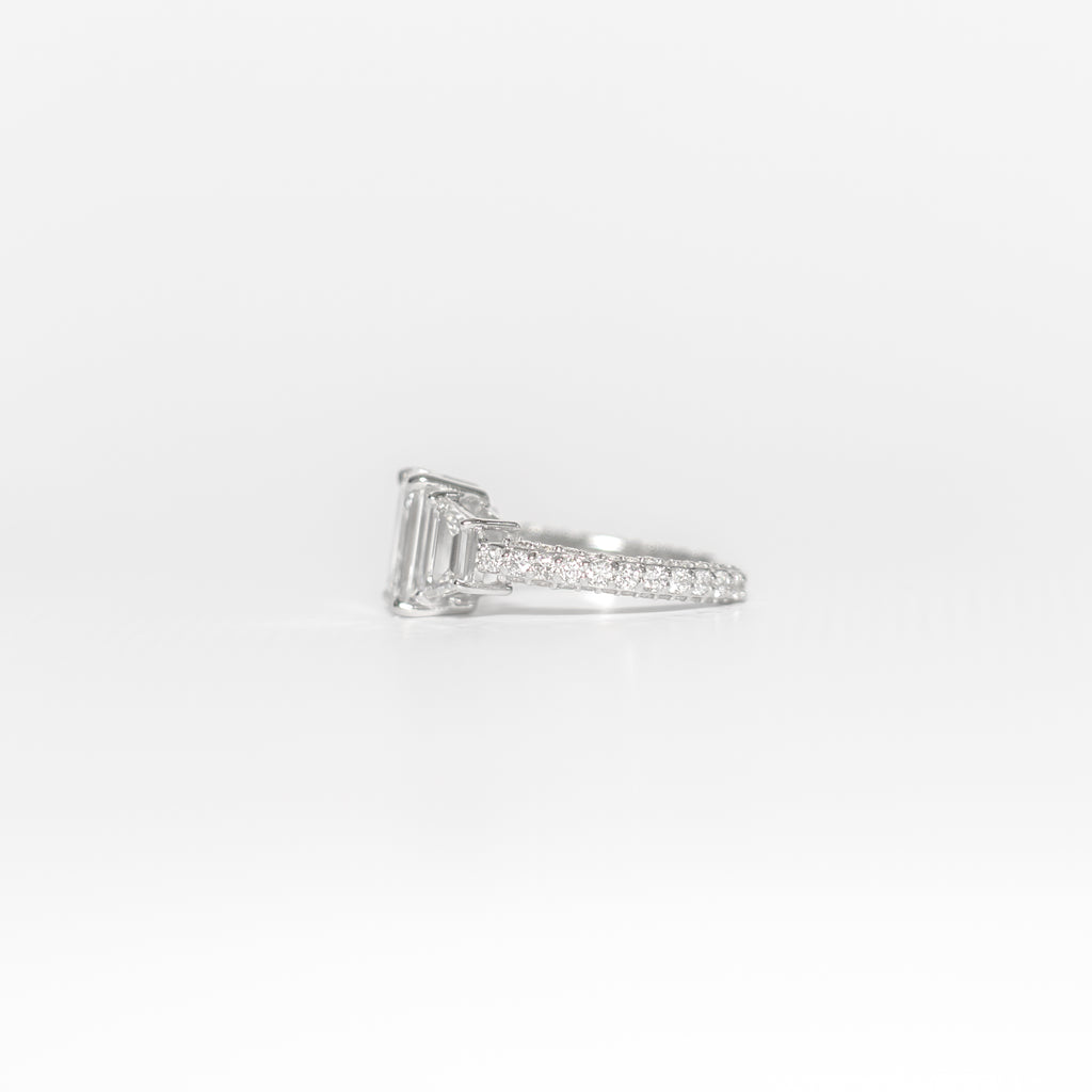 Imperium Emerald Diamond Ring