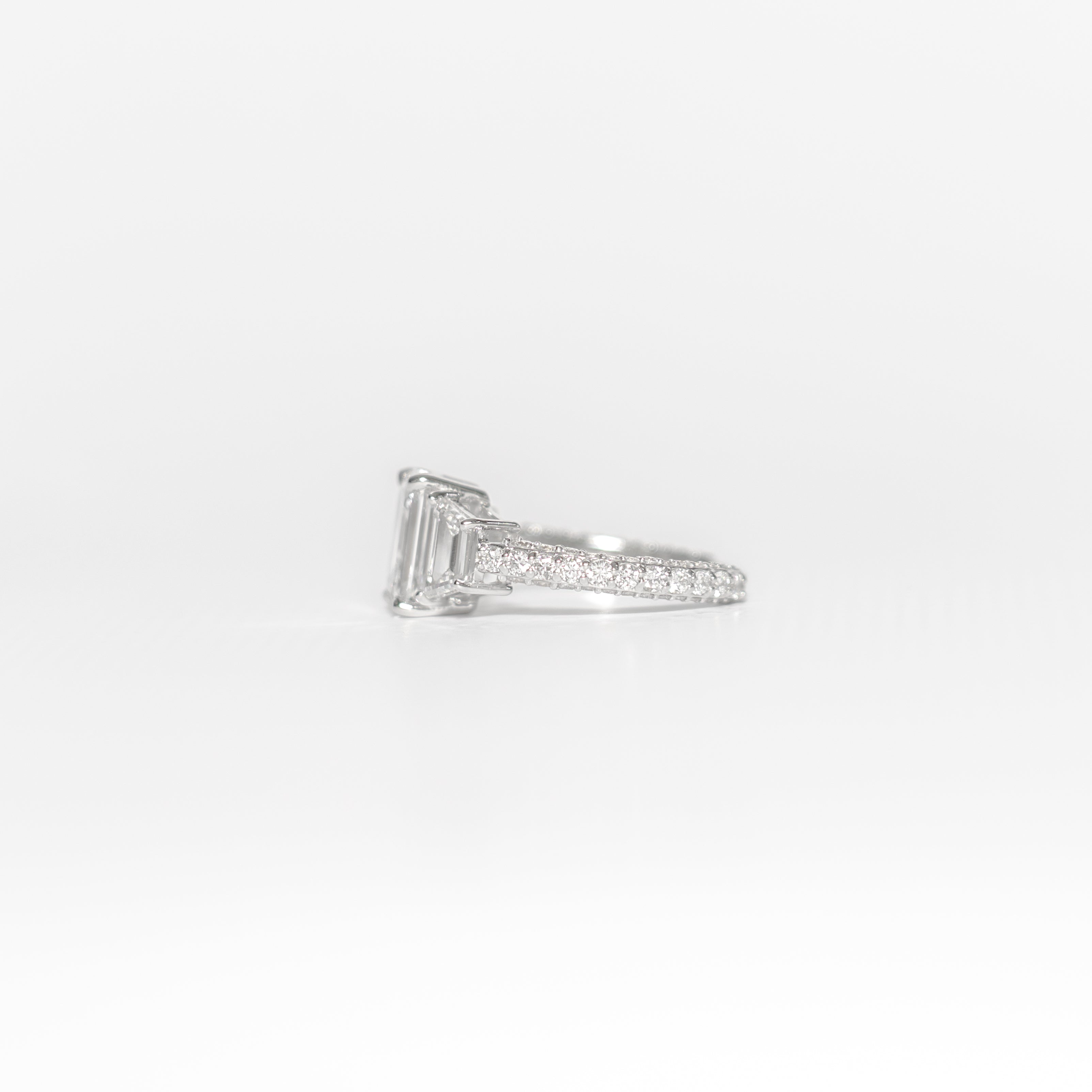 Imperium Emerald Diamond Ring