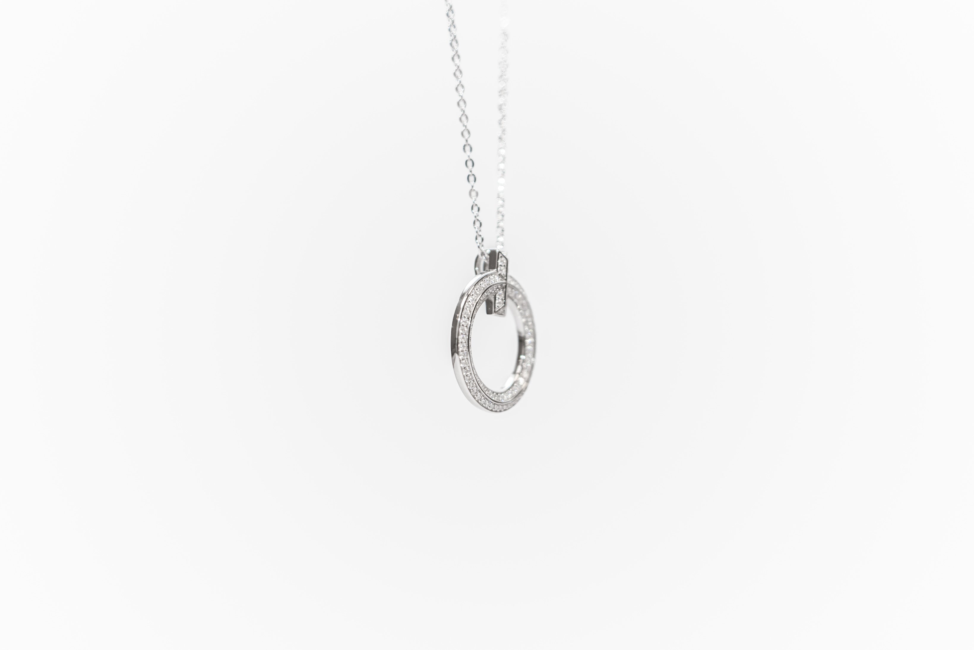 Astaréa Lunéa Aura Circle Pendant