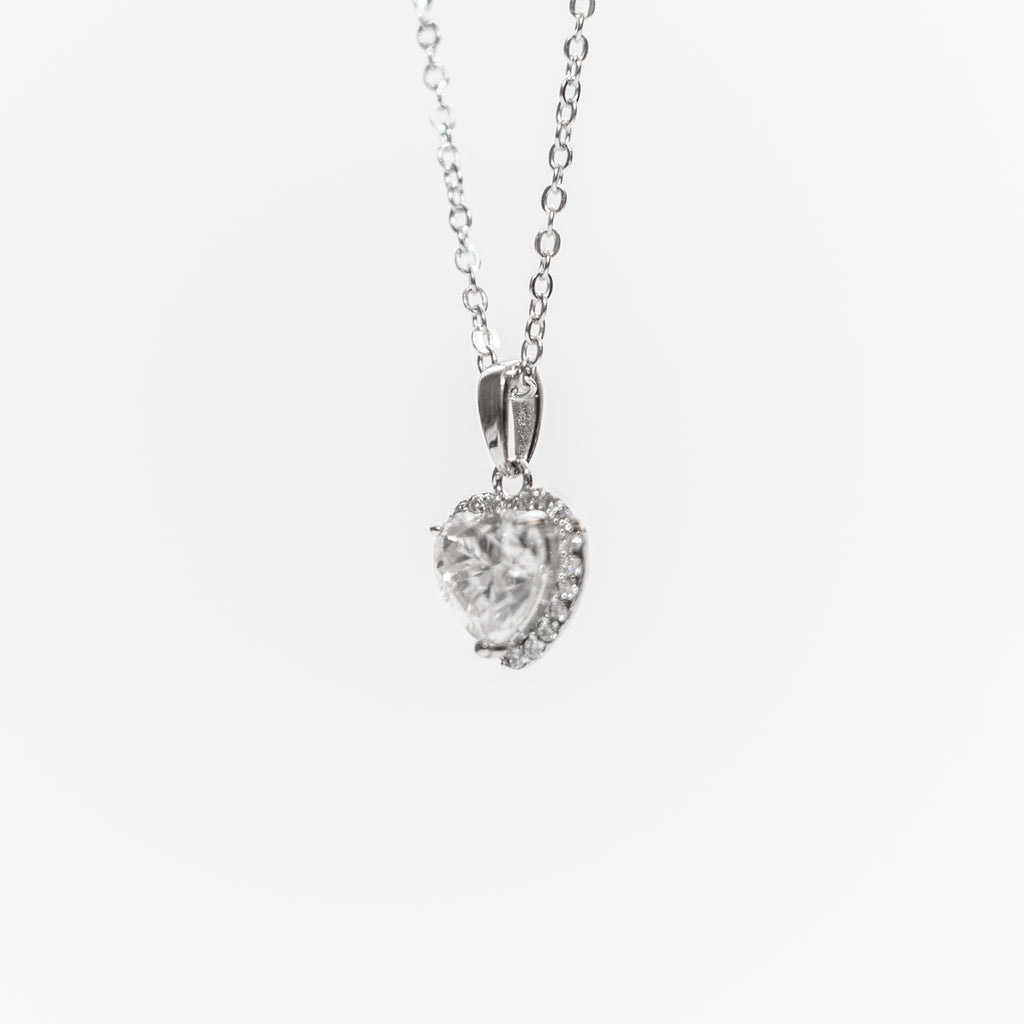 Astaréa Halo Heart Pendant
