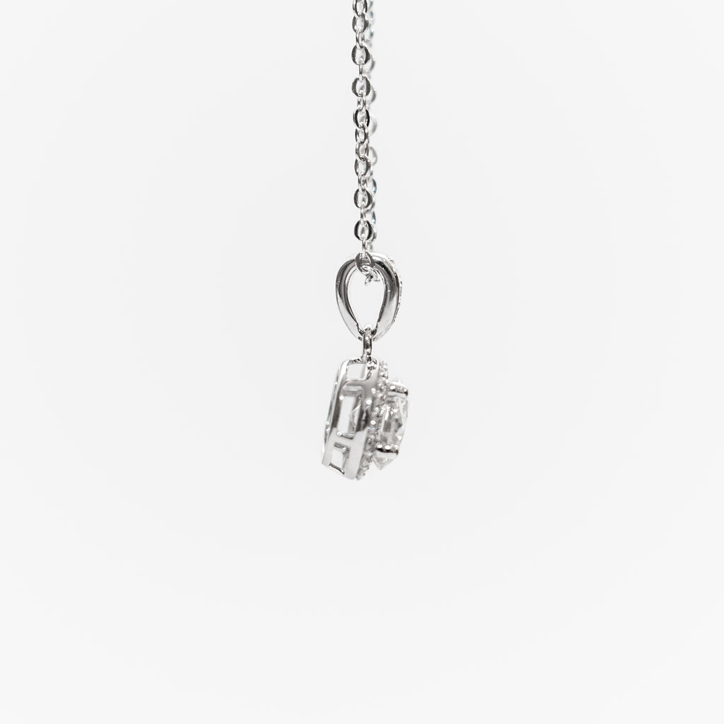 Astaréa Halo Circle Pendant