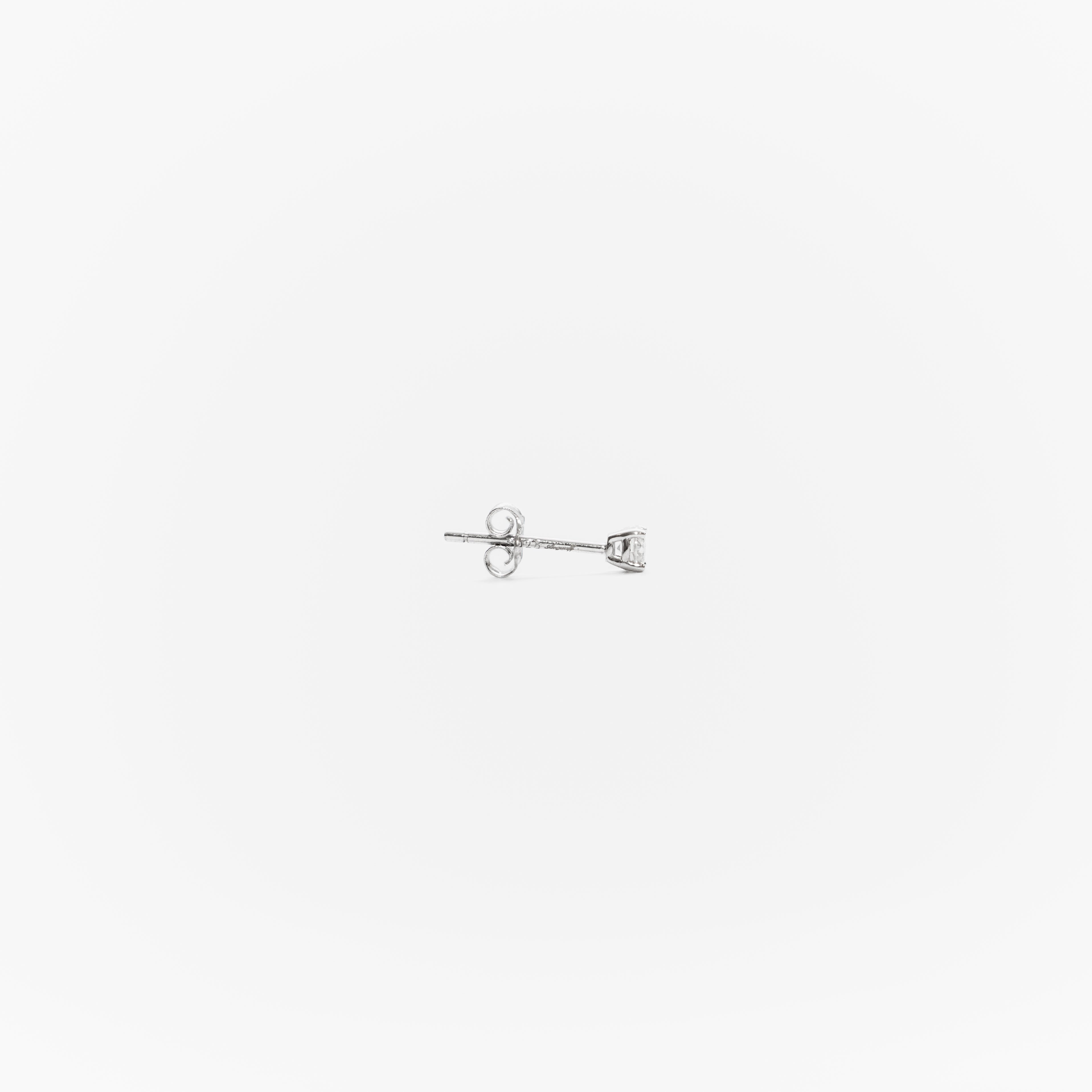 Astaréa Petite Round Studs