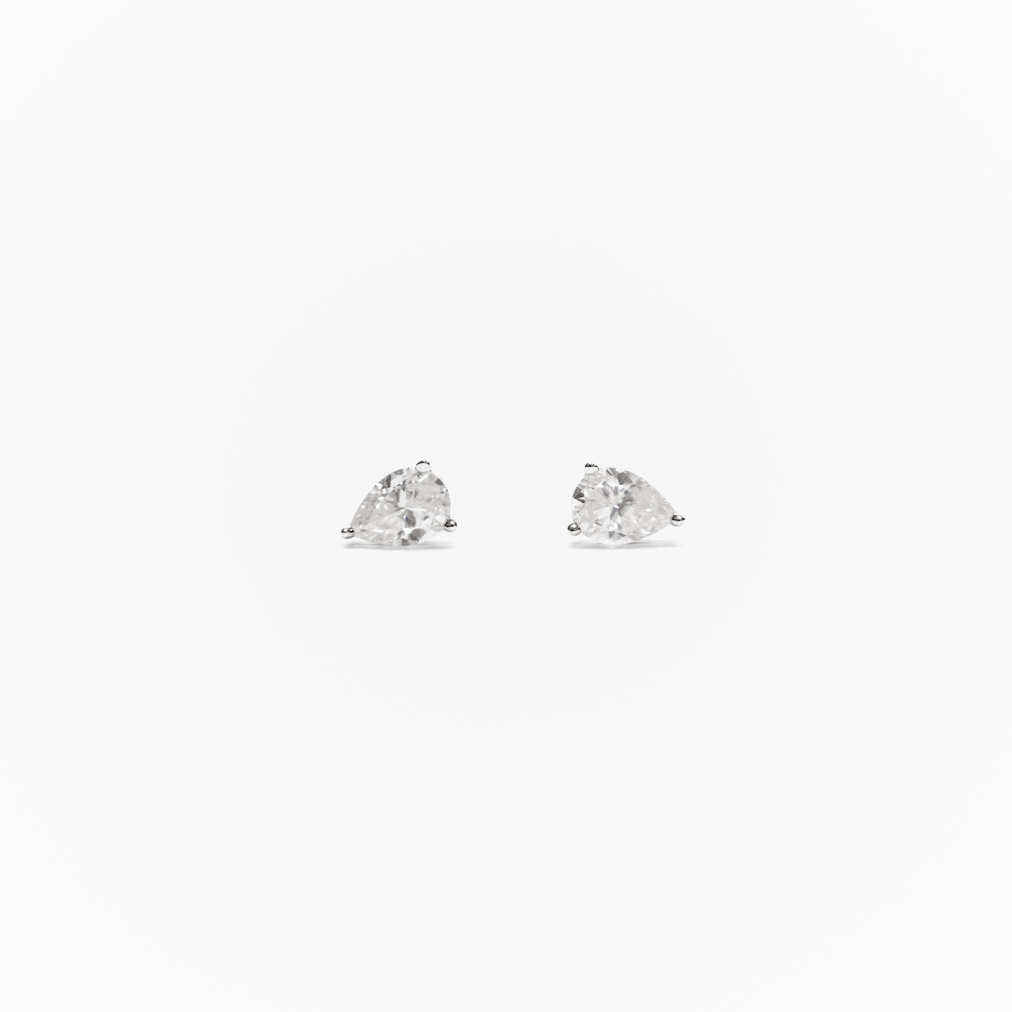 Astaréa Petite Pear Studs