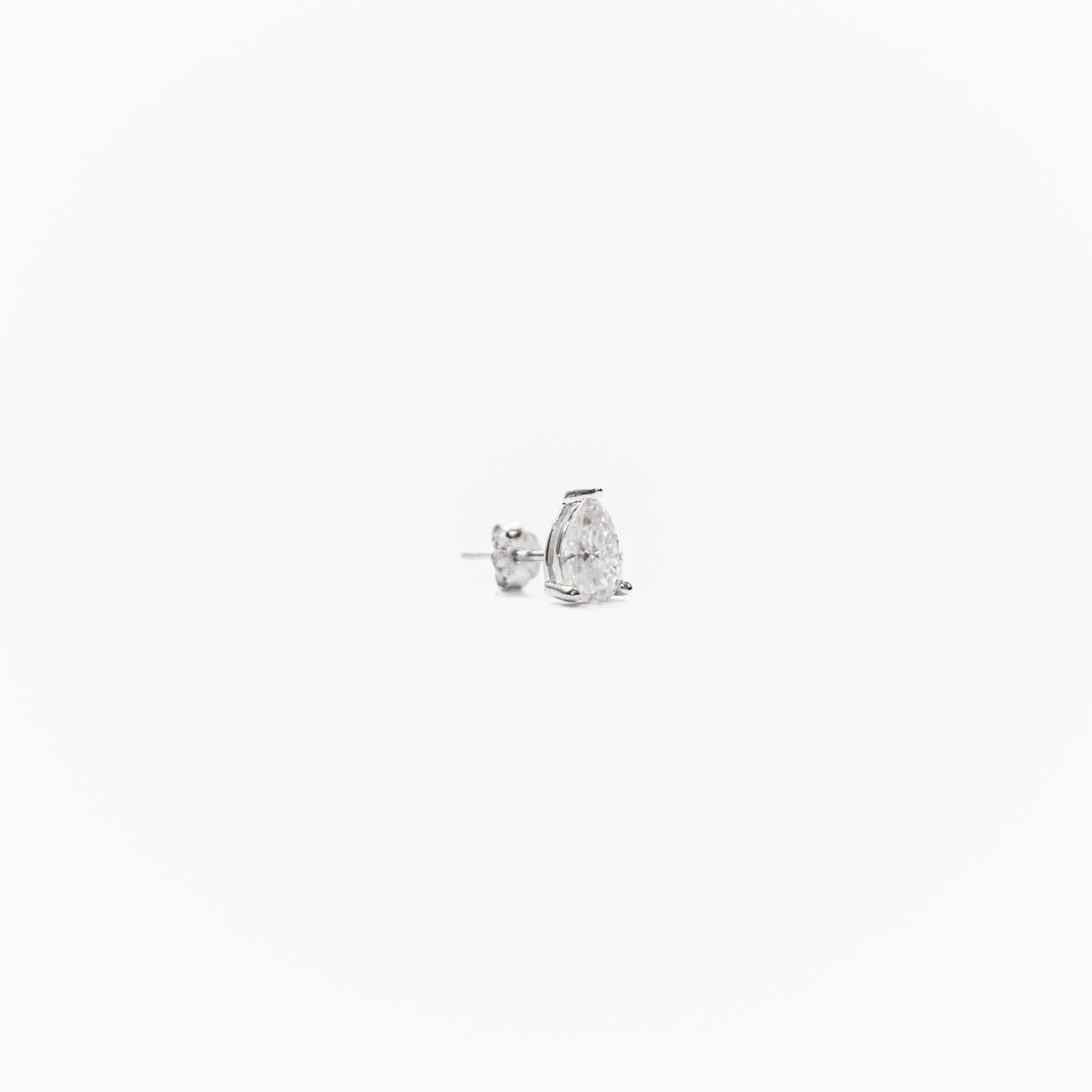 Astaréa Petite Pear Studs