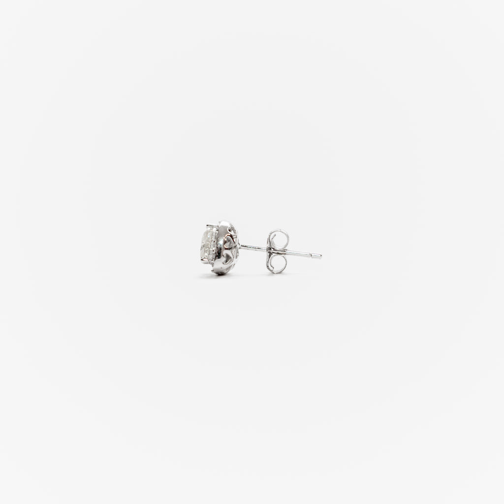 Astaréa Halo Heart Studs