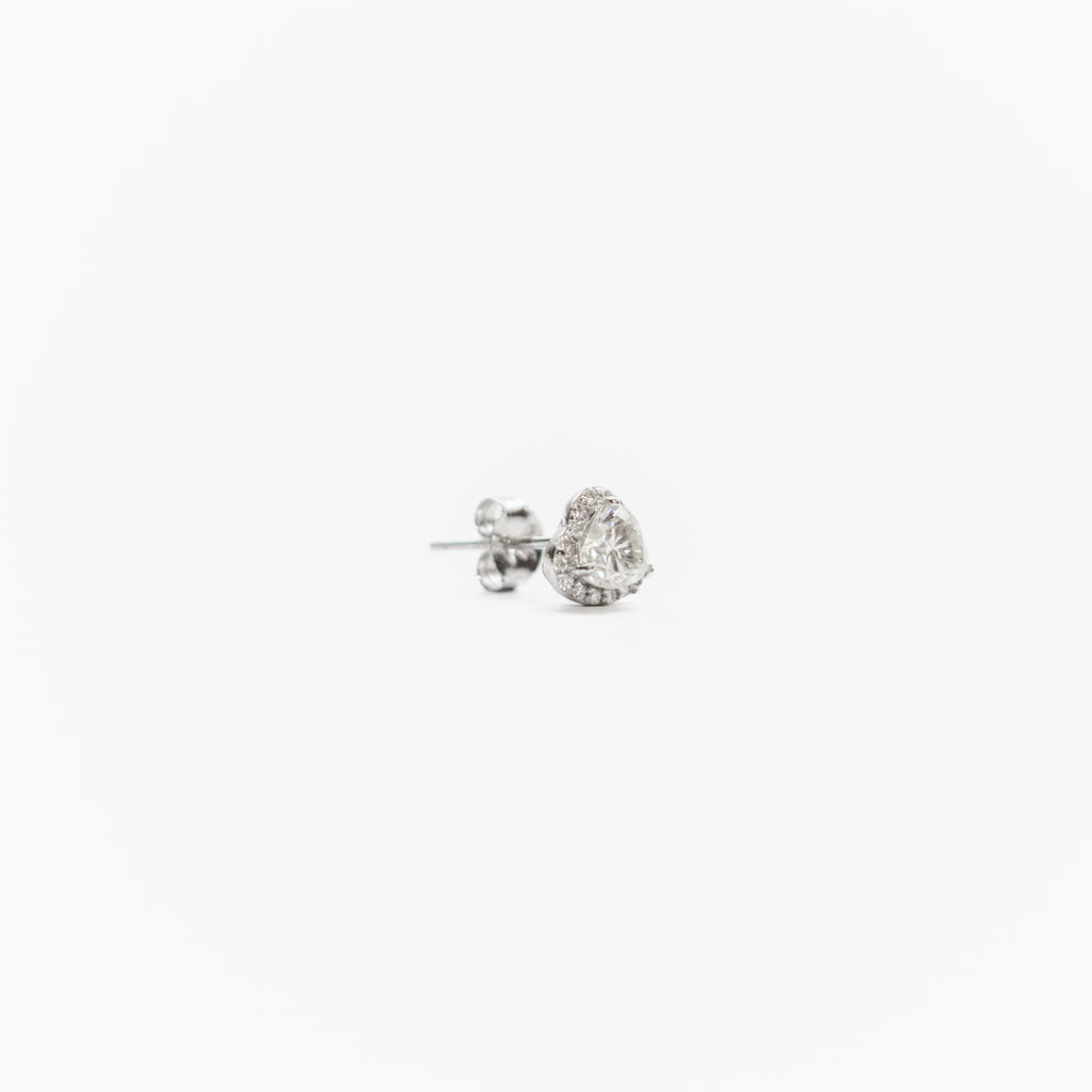 Astaréa Halo Heart Studs
