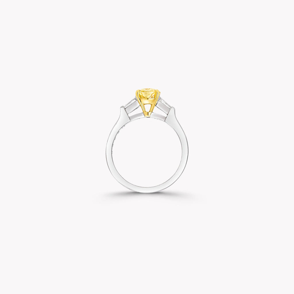 2.50 CT Oval Yellow Lab Diamond Ring with Tapered Baguette Side Stones – IGI Certified | 18K Gold