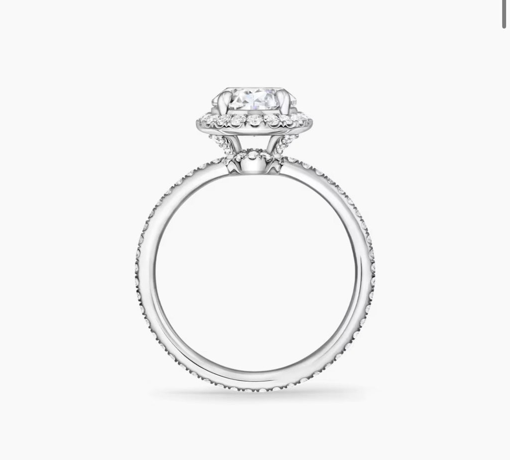 2.0 Carat Oval Halo Lab Diamond Ring – 18K Gold | IGI Certified